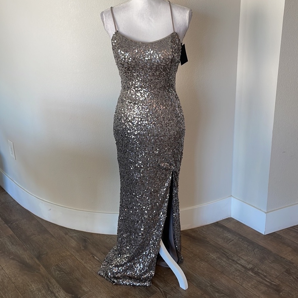 Aqua Gown - Picture 2 of 7